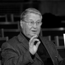 Elhunyt Sári József zeneszerző